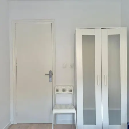 3 Habitaciones, Terraza Y A 200 Metros De La Playa Apartamento *